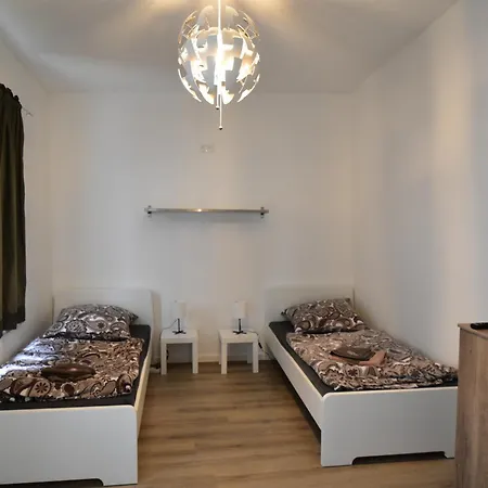 Grosaartig Aufzeit Monteurresidenz A1